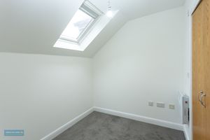 Bedroom- click for photo gallery